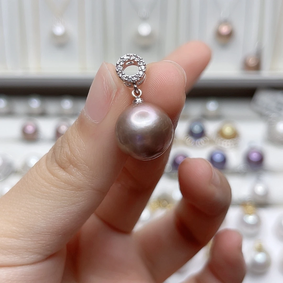 淡水珍珠吊坠(赠链)未镶嵌