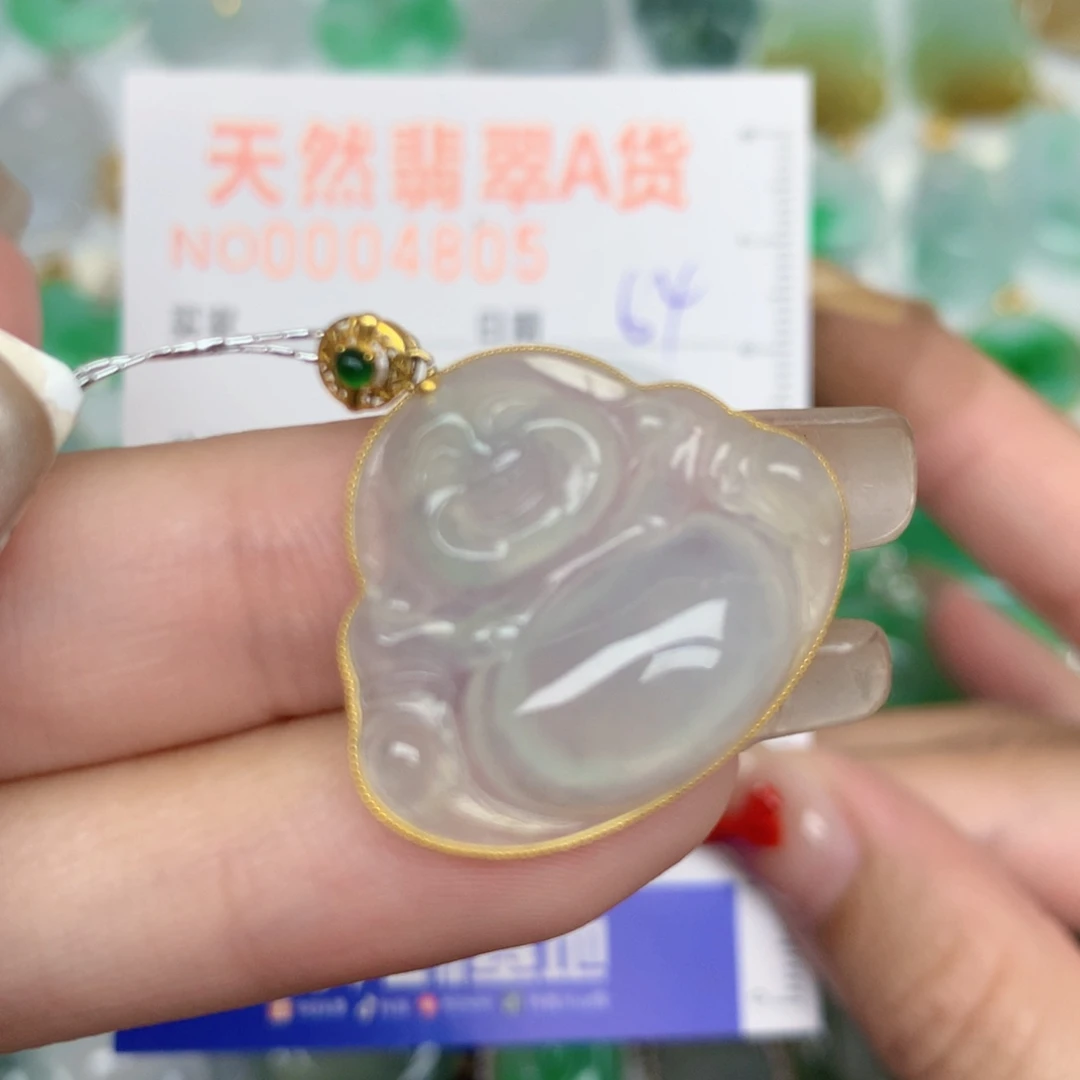 翡翠18K金镶嵌颈饰佛公