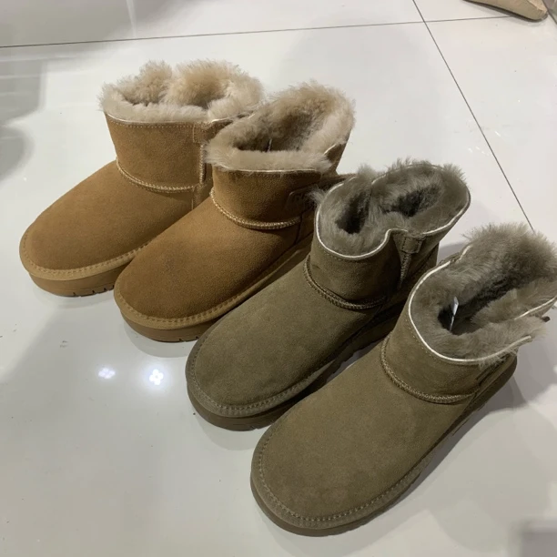 中筒真皮真毛一体粘扣款冬季保暖加厚防滑厚底时尚女士雪地靴