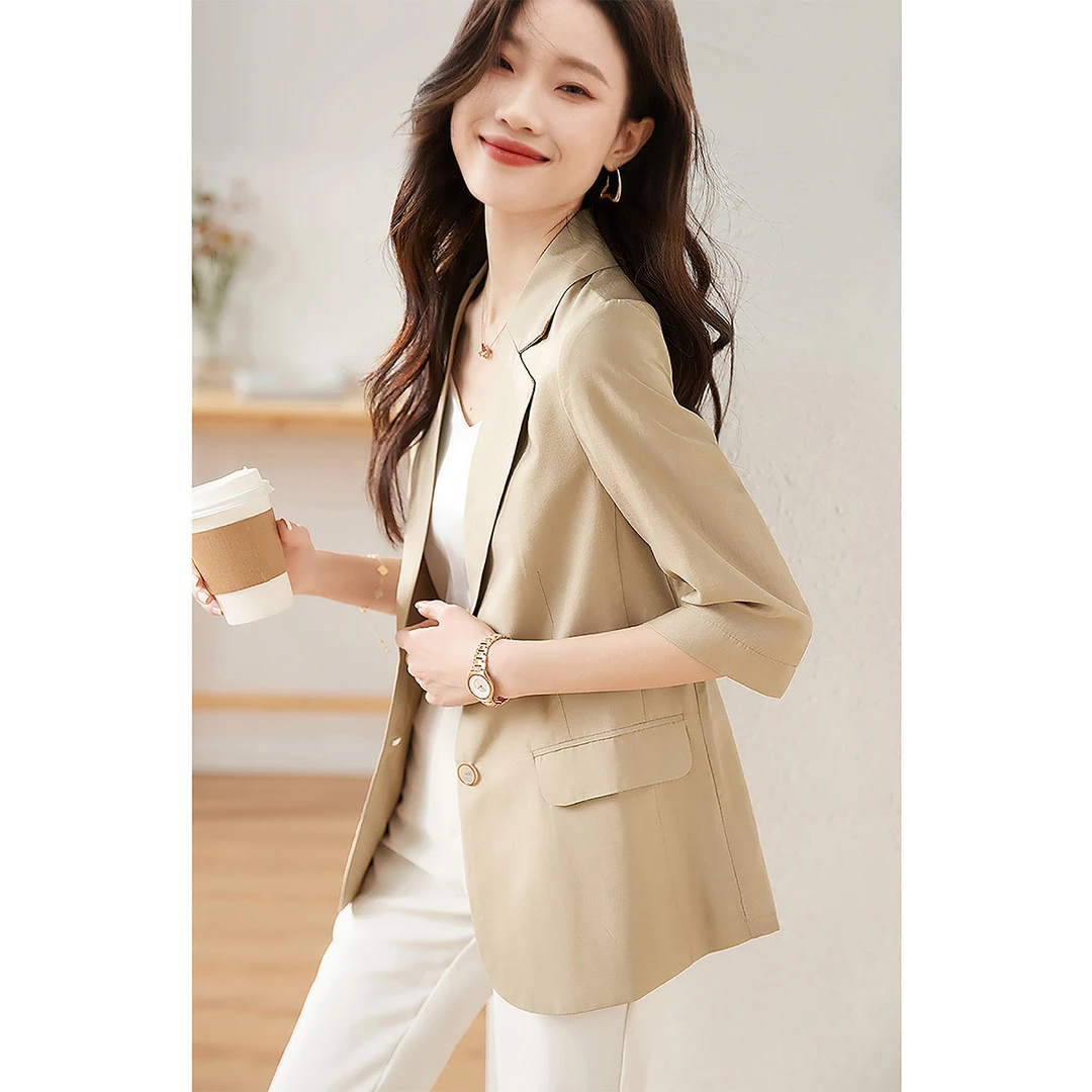 沫晗依美2025秋夏后背开衩纽扣轻薄通勤防晒短外套1041 M2XW5A022