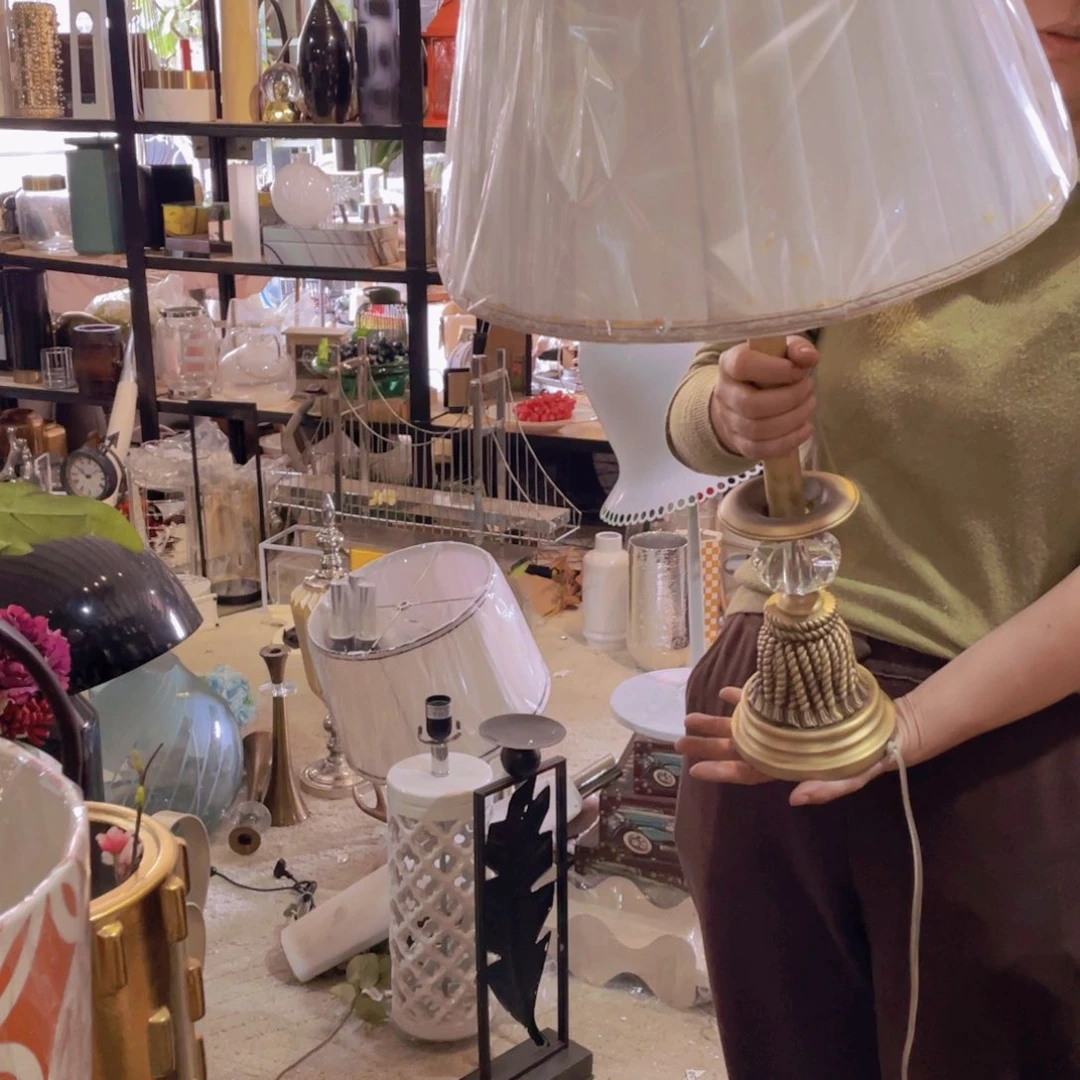 陶瓷花瓶，部分微瑕