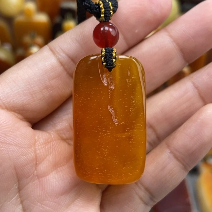 【闪购商品】琥珀颈饰未镶嵌
