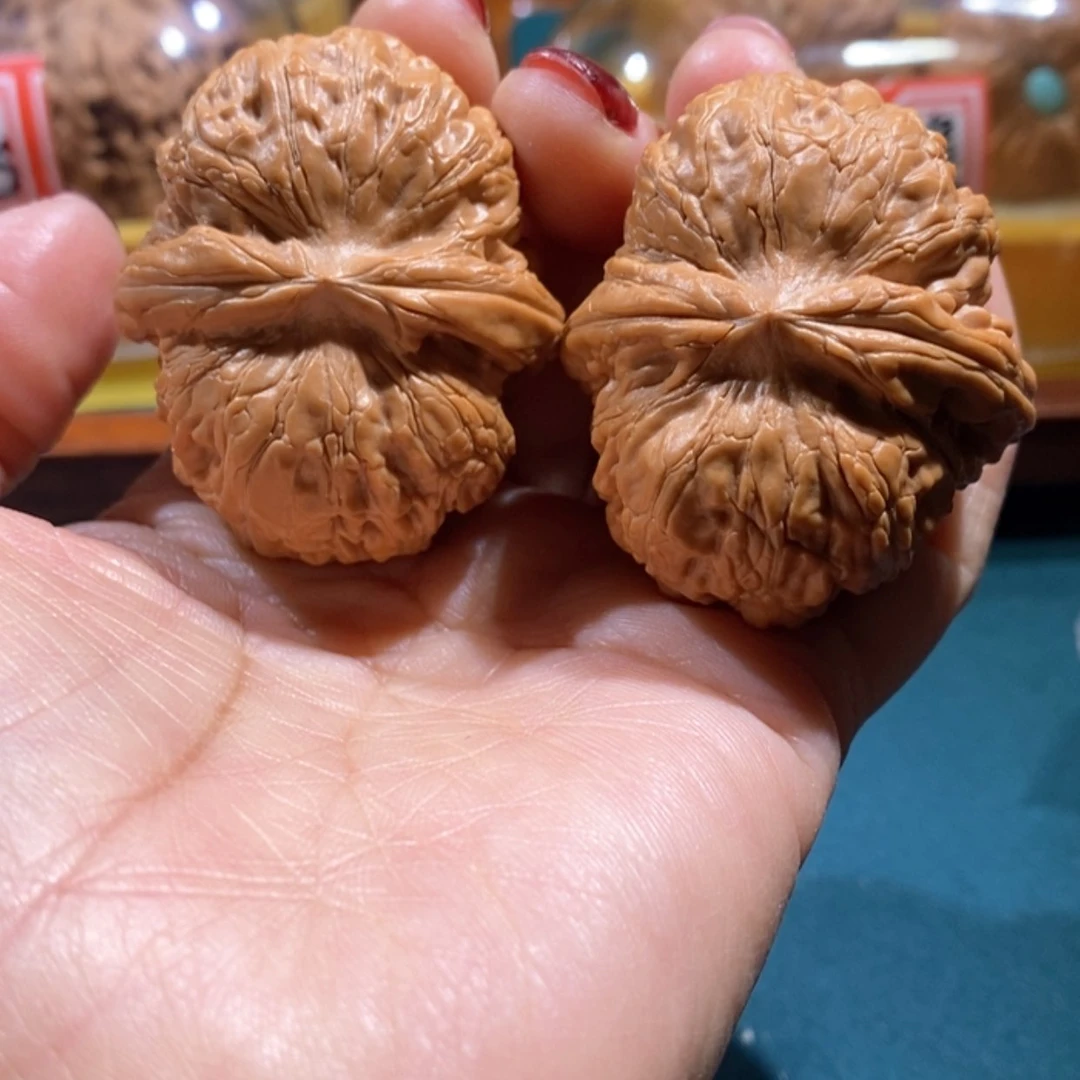 【闪购商品】文玩核桃吊坠克**夫44元宝