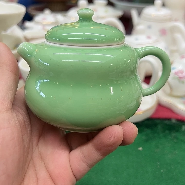 陶瓷茶壶哈哈哈哈哈