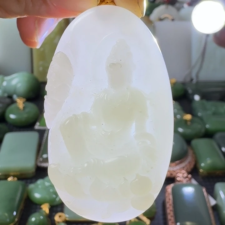 颈饰未镶嵌和田玉荔枝肉柔光观音