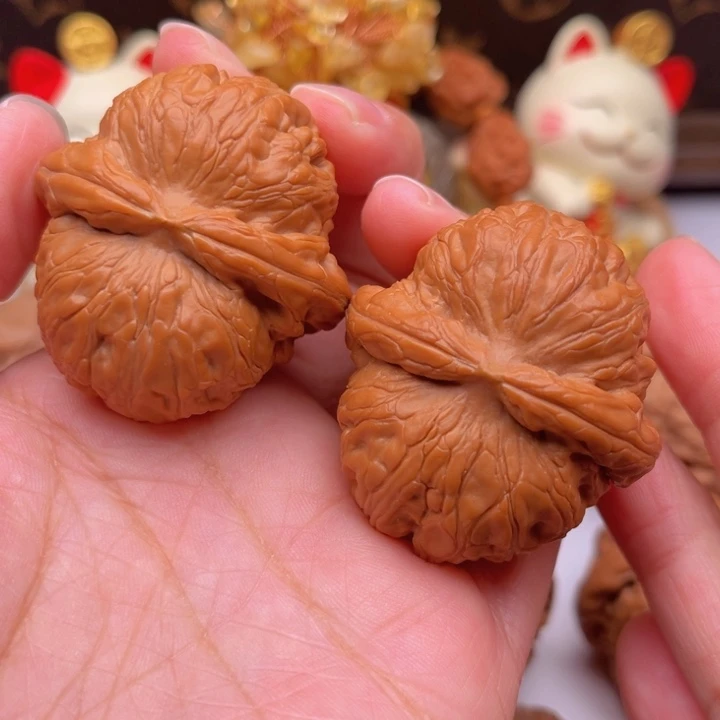 木质类文玩核桃元宝45