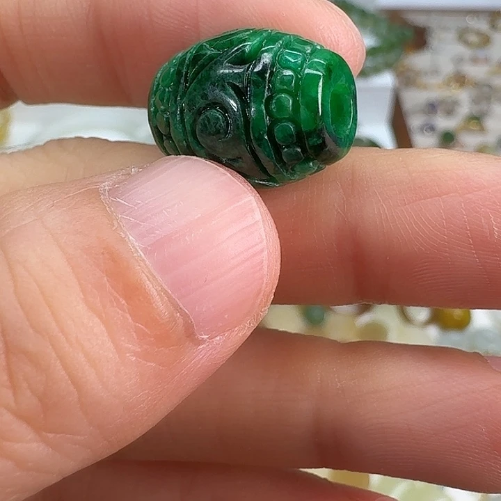 颈饰未镶嵌翡翠桶珠