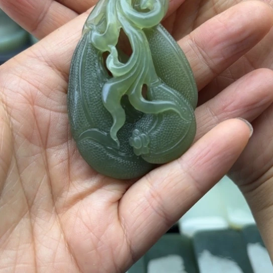 未镶嵌和田玉珠宝半成品