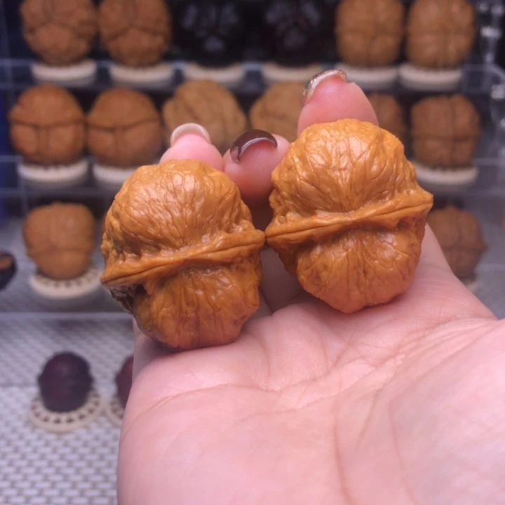 文玩核桃把件40号玉龙小金蟾35尺