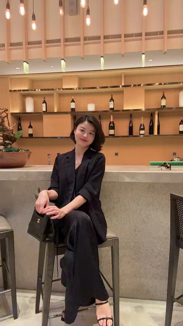 TANTAN  气质时尚黑色印花西装套装2021