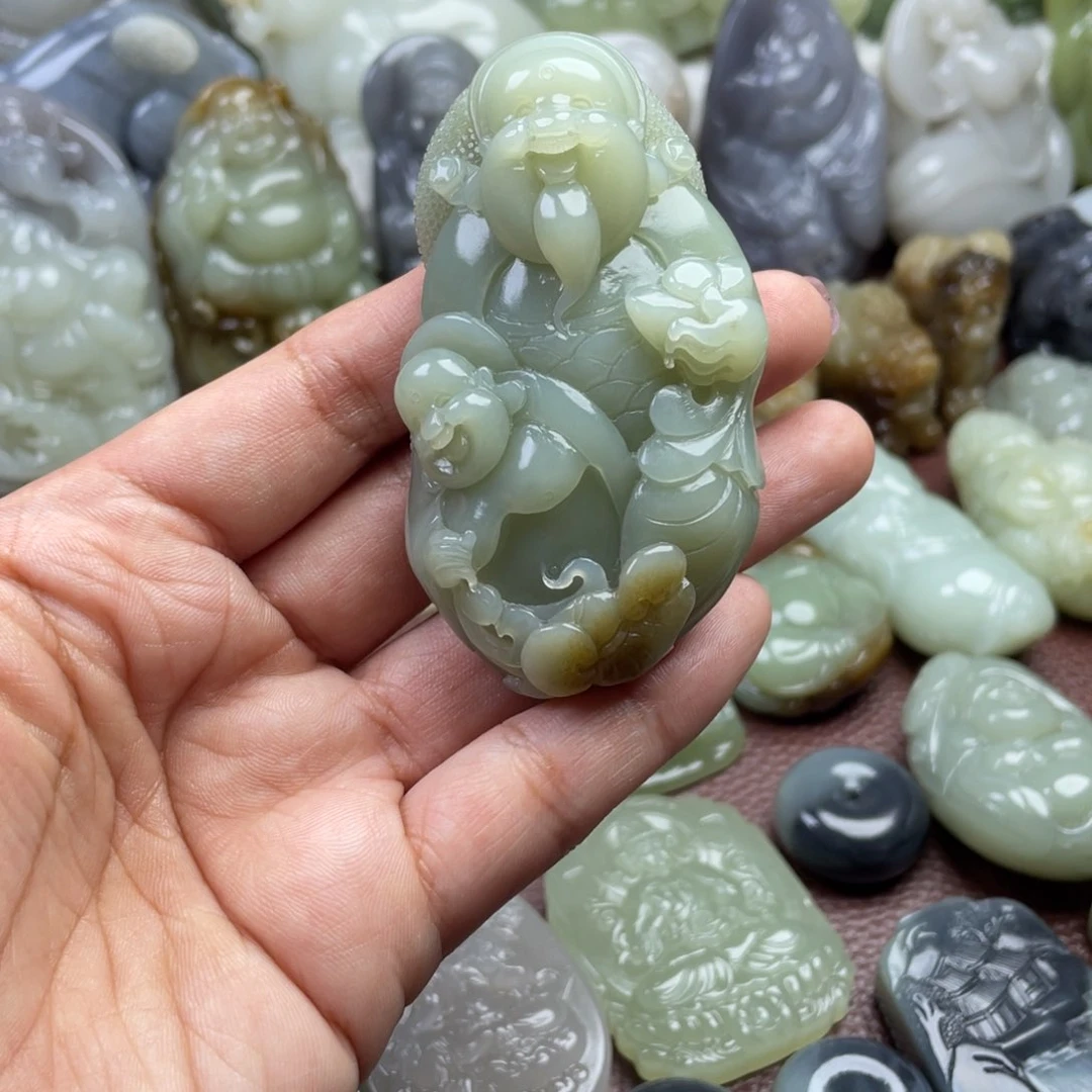 和田玉颈饰未镶嵌