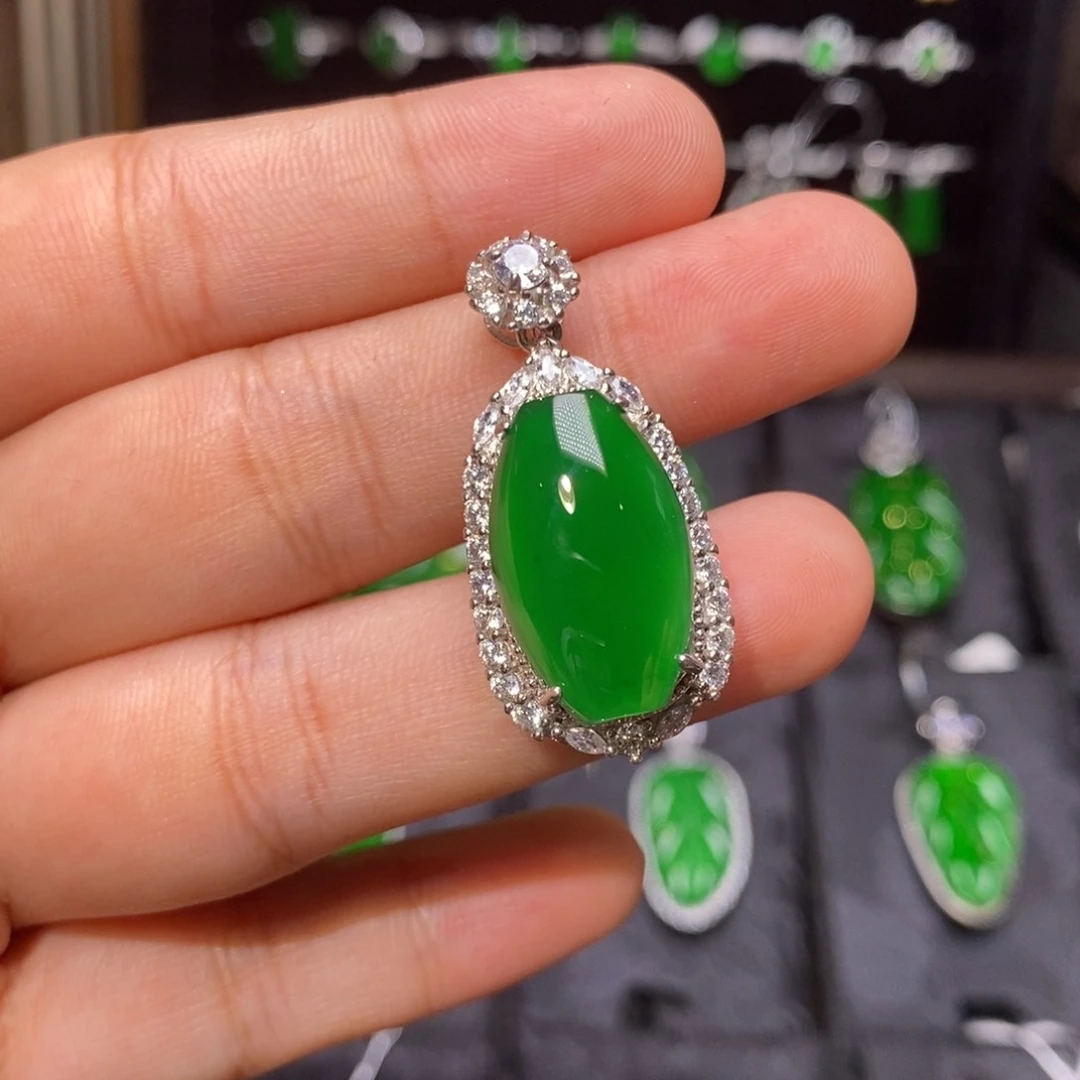 颈饰银S925镶嵌翡翠天然翡翠