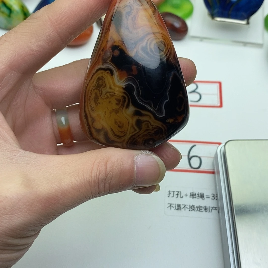 玛瑙/玉髓未镶嵌珠宝奇石
