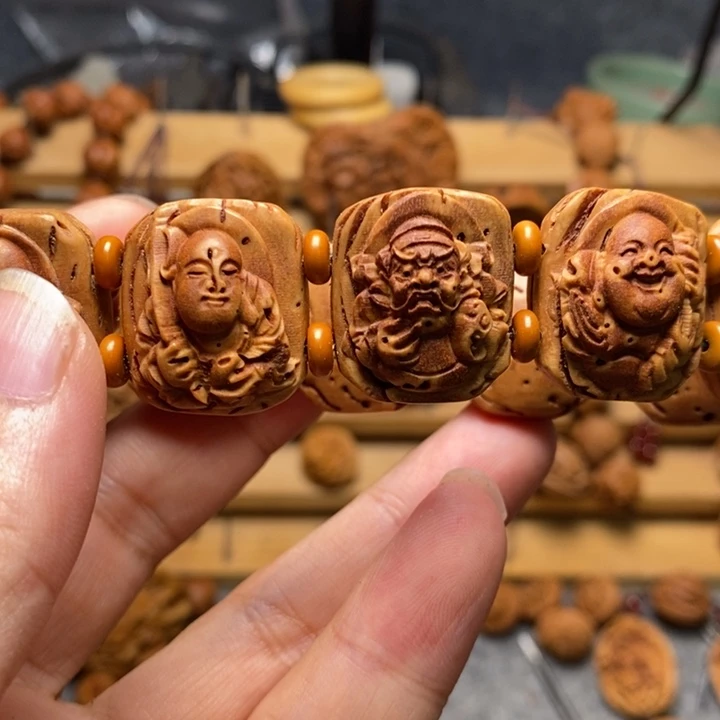 拼****桃核雕刻神仙会手牌