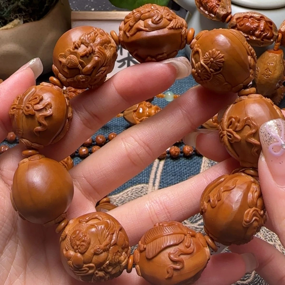 【闪购商品】橄榄核把件双面浮雕八仙