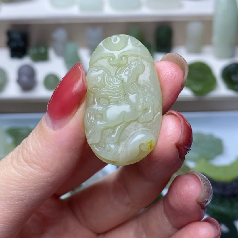 【闪购商品】颈饰未镶嵌和田玉