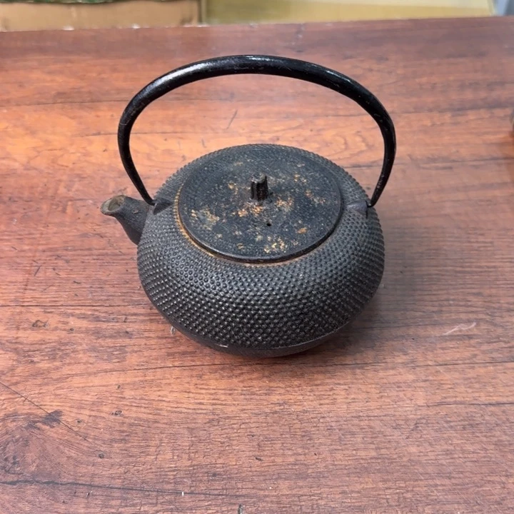 一个陶瓷物件哈哈哈哈