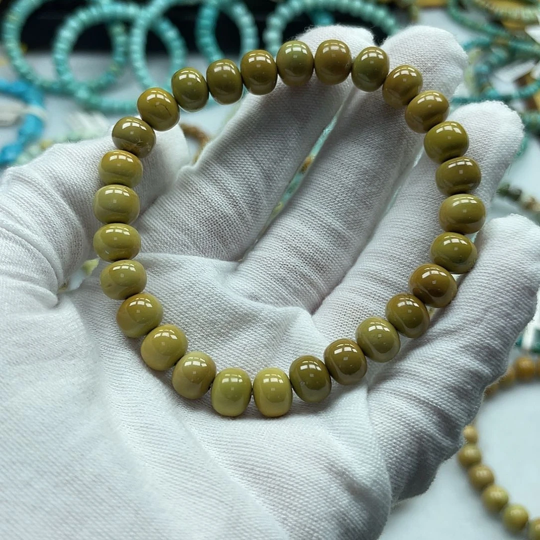 避***羡绿松石未镶嵌珠宝奇石