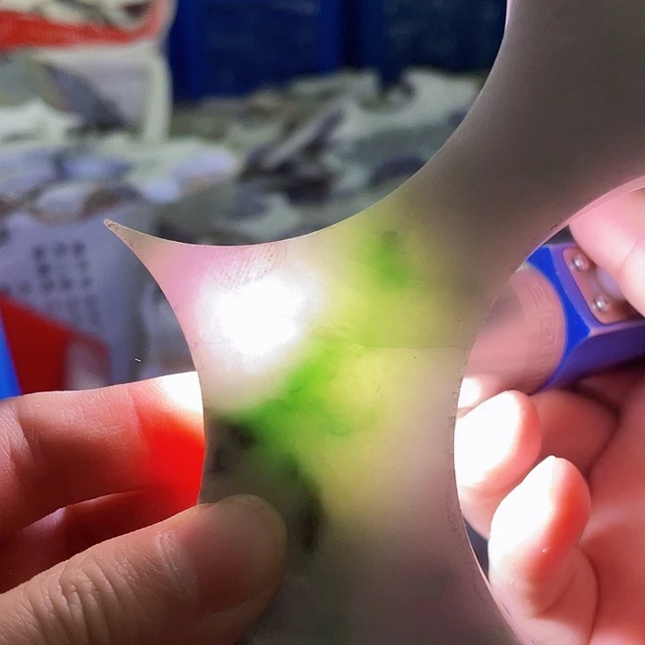 翡翠挂件未镶嵌毛料38