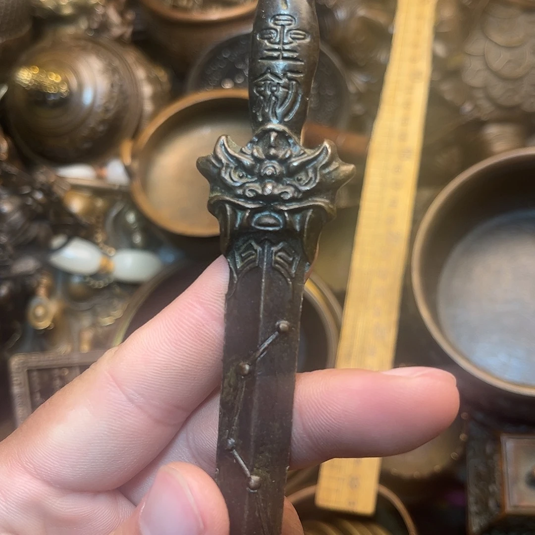 精美铜器工艺品等
