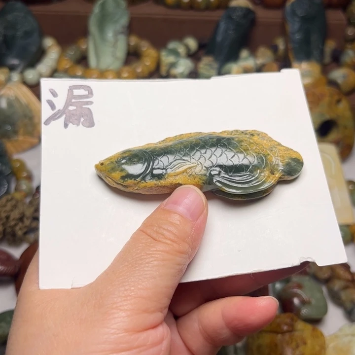 岫岩河磨玉（透闪石质玉）未镶嵌珠宝奇石