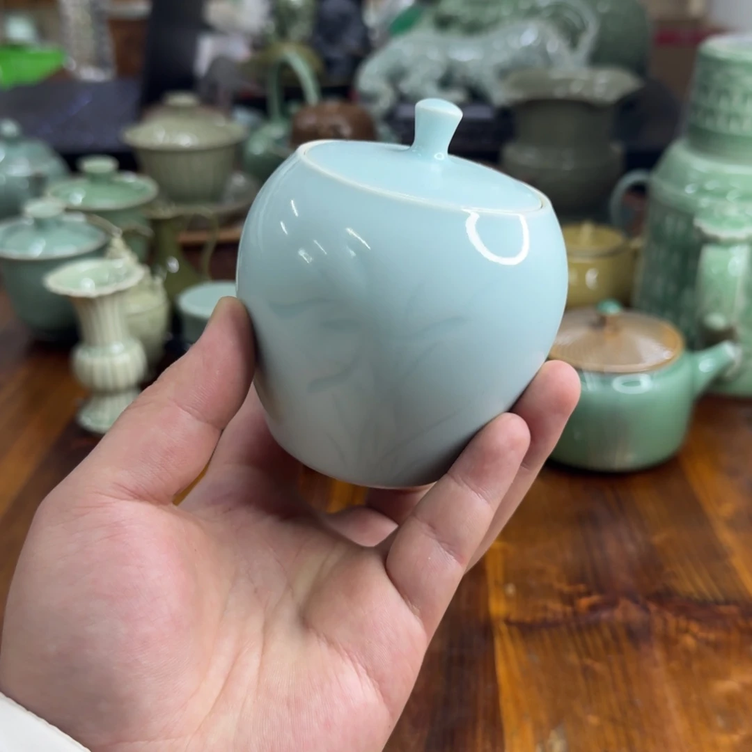 小仲龙泉青瓷微瑕8038