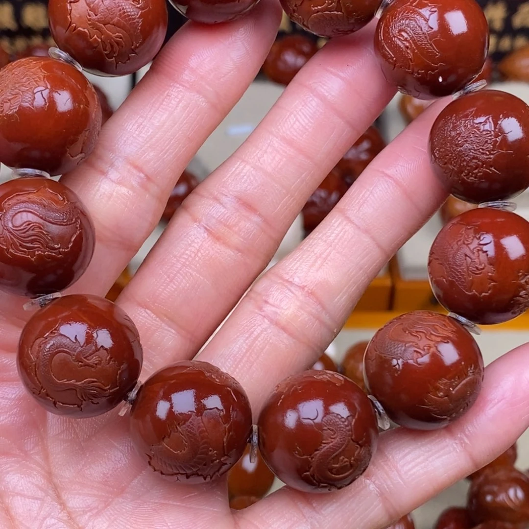 只***夕橄榄核吊坠浮雕龙