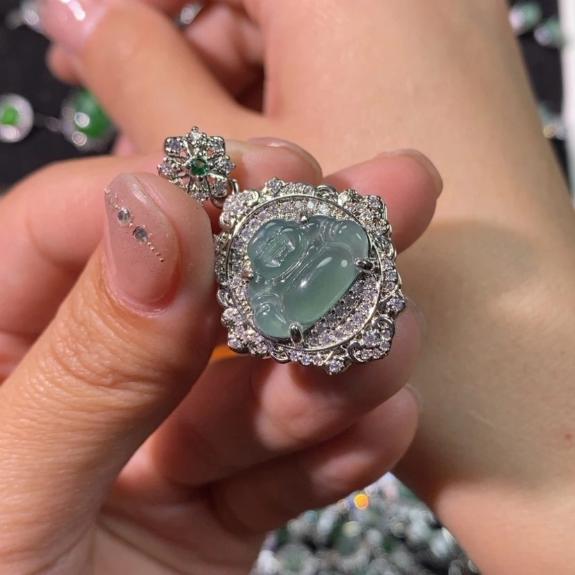 【闪购商品】翡翠颈饰未镶嵌天然