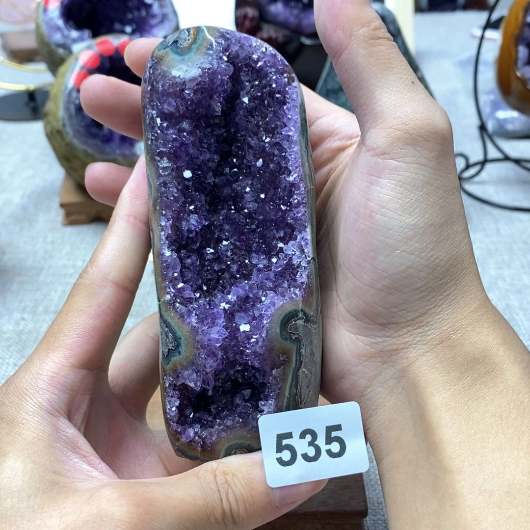 未镶嵌水晶大型摆件（非配饰）