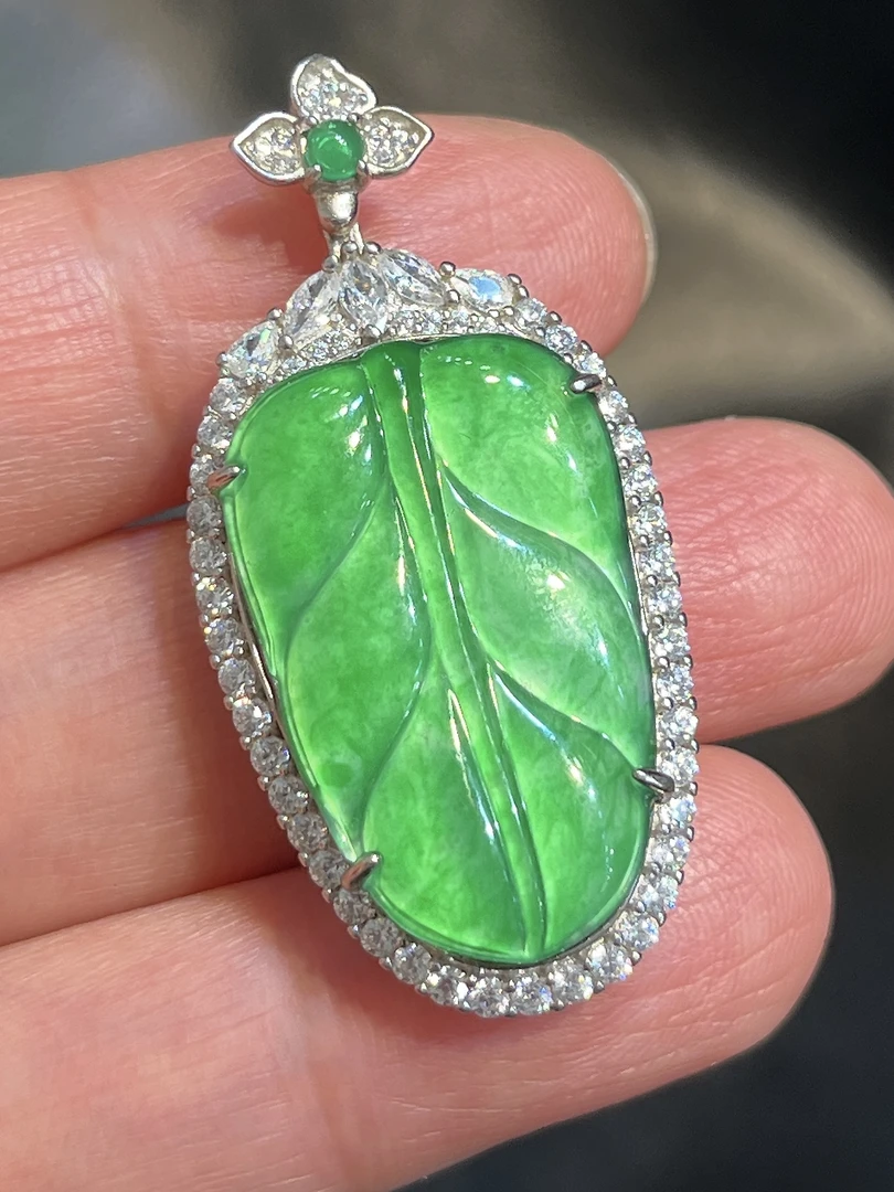 天然满色翡翠A货树叶吊坠，国标S925银镶嵌