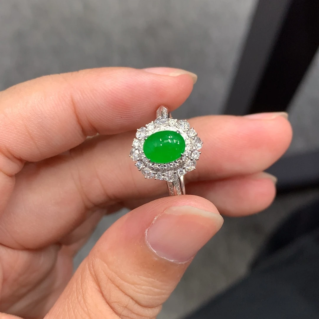 翡翠18K金镶嵌戒指戒指