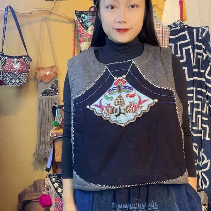 织绣手工制作工艺背心