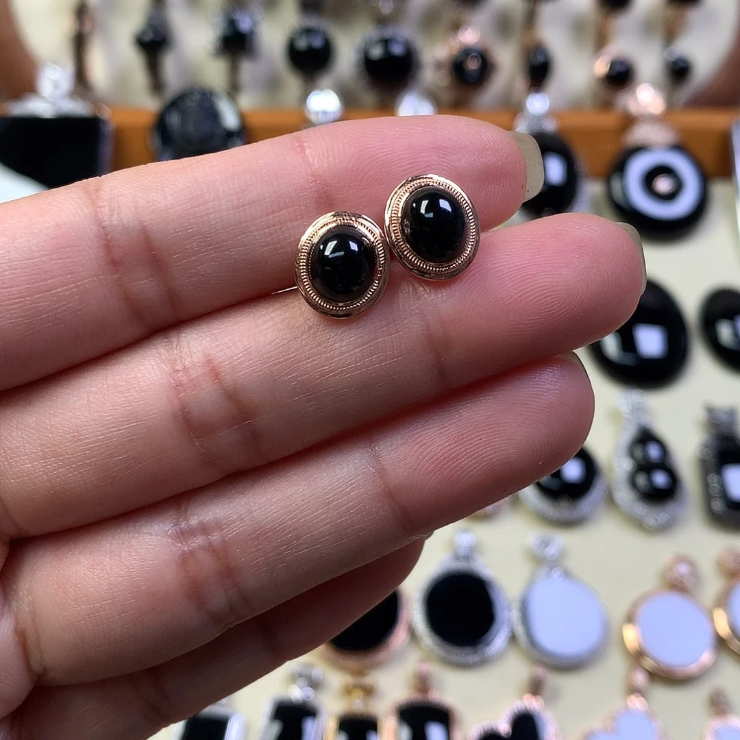 翡翠18K金镶嵌耳钉