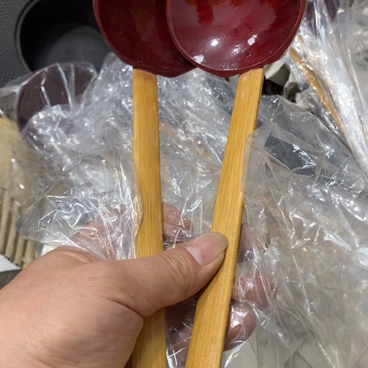 中古品有微瑕，谨慎入手