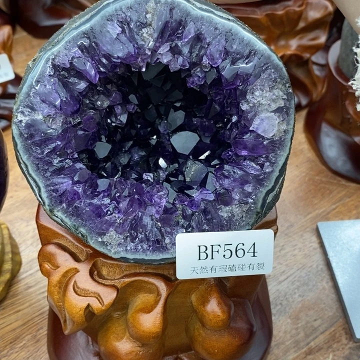 紫晶大型摆件（非配饰）未镶嵌