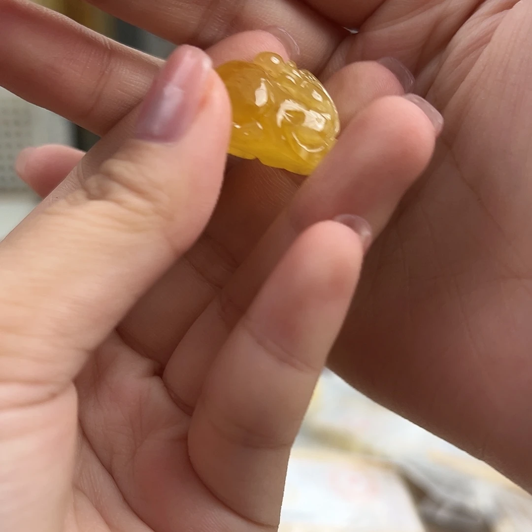 琥珀未镶嵌珠宝奇石