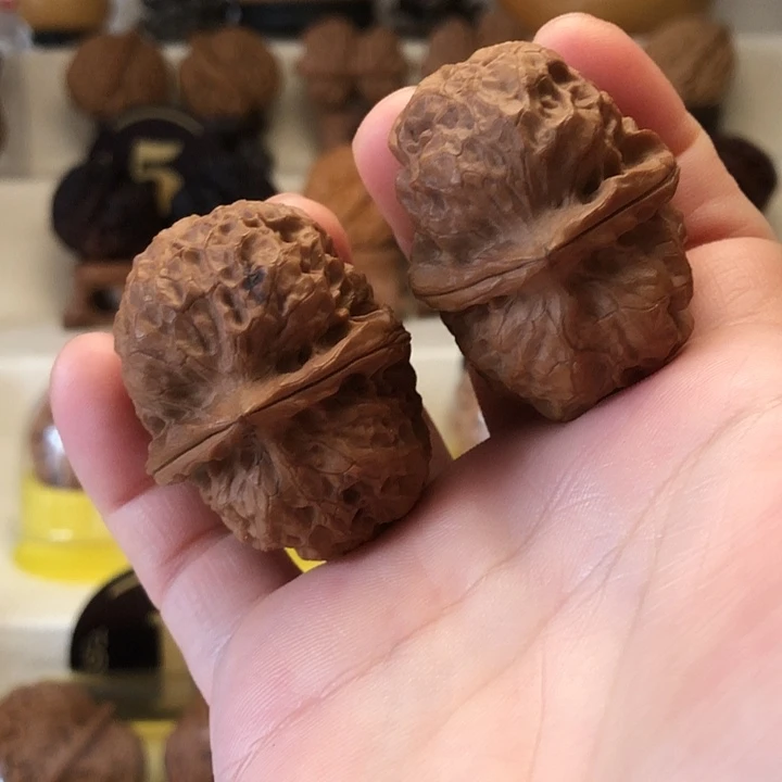 桃核吊坠云南铁核桃