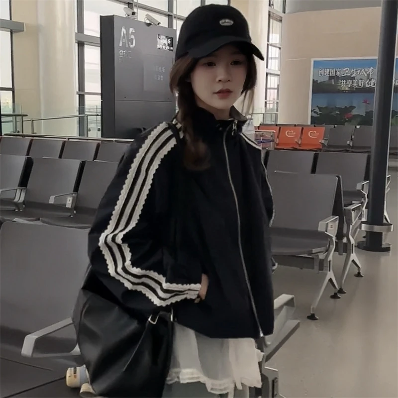 时尚休闲百搭蕾丝拼接花边袖外套女2025年春季新款洋气小个子上衣