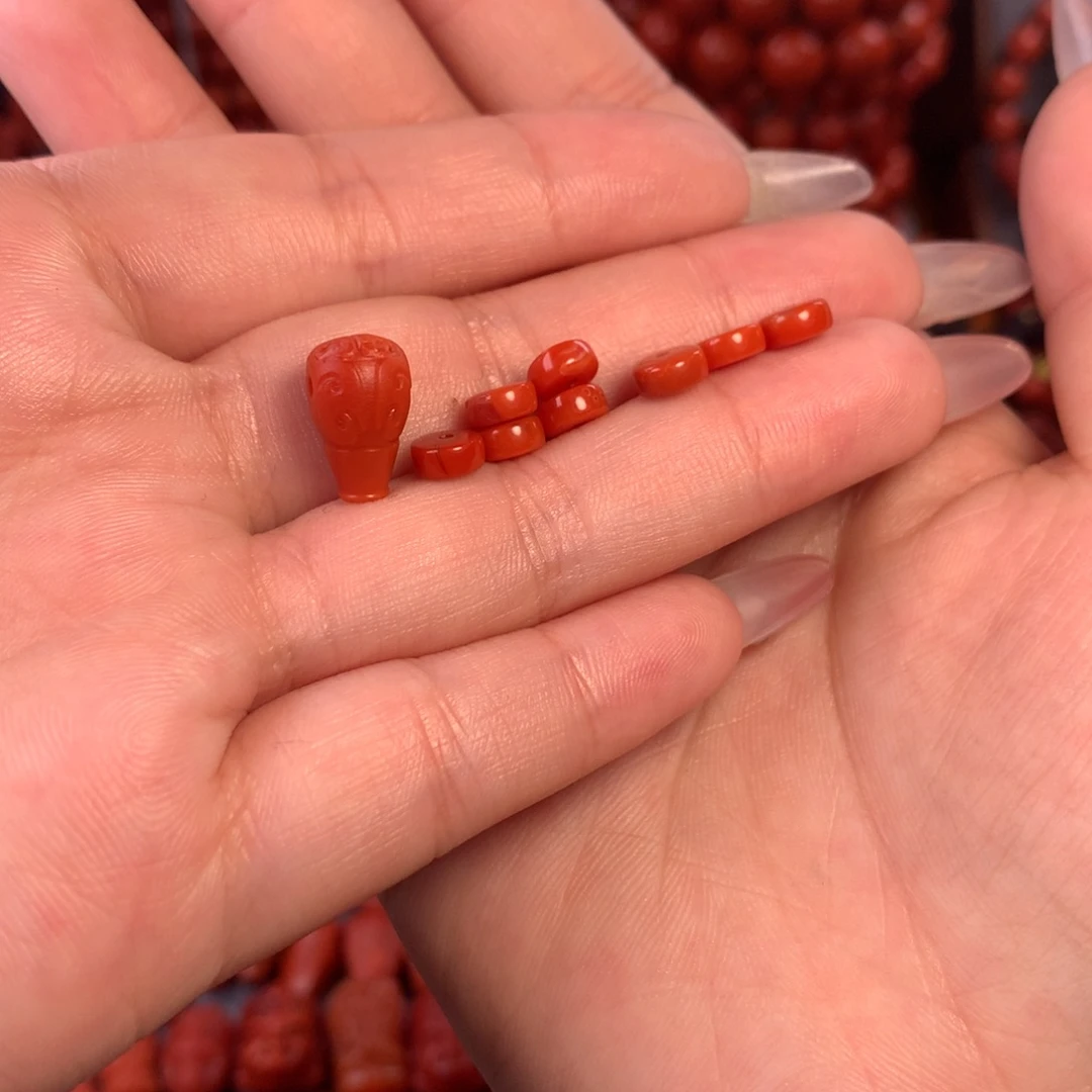 南红玛瑙天然精工配饰未镶嵌小*君