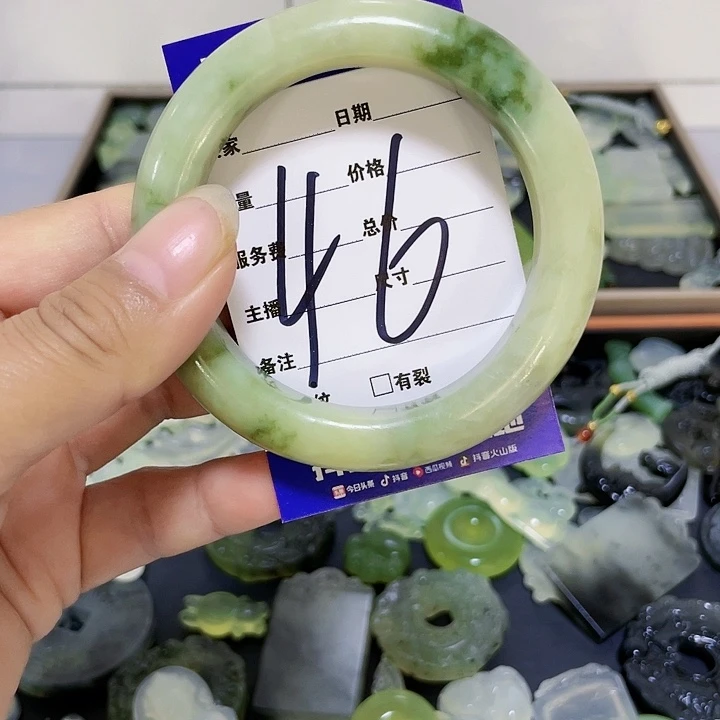 【闪购商品】未镶嵌蛇纹石玉颈饰雅*
