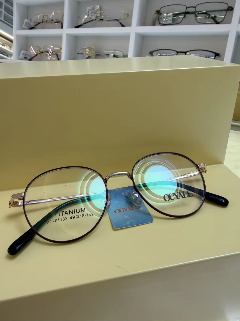 显白时尚镜精致高颜值护目阅读眼镜