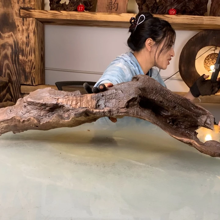 ****天然的云南紫柚木会黄水