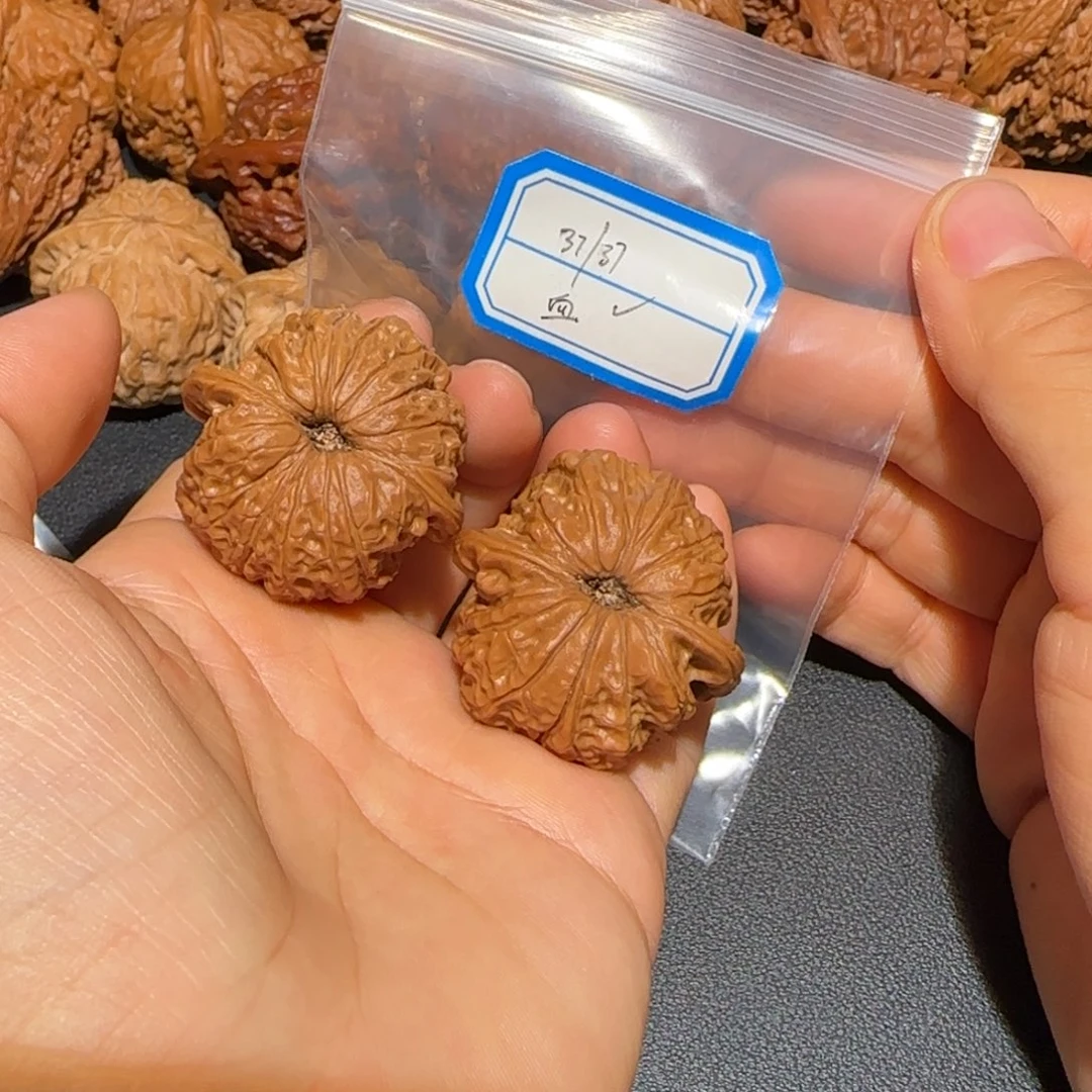 把件文玩核桃飞飞飞飞