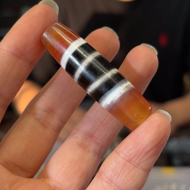 华***玛瑙/玉髓未镶嵌颈饰