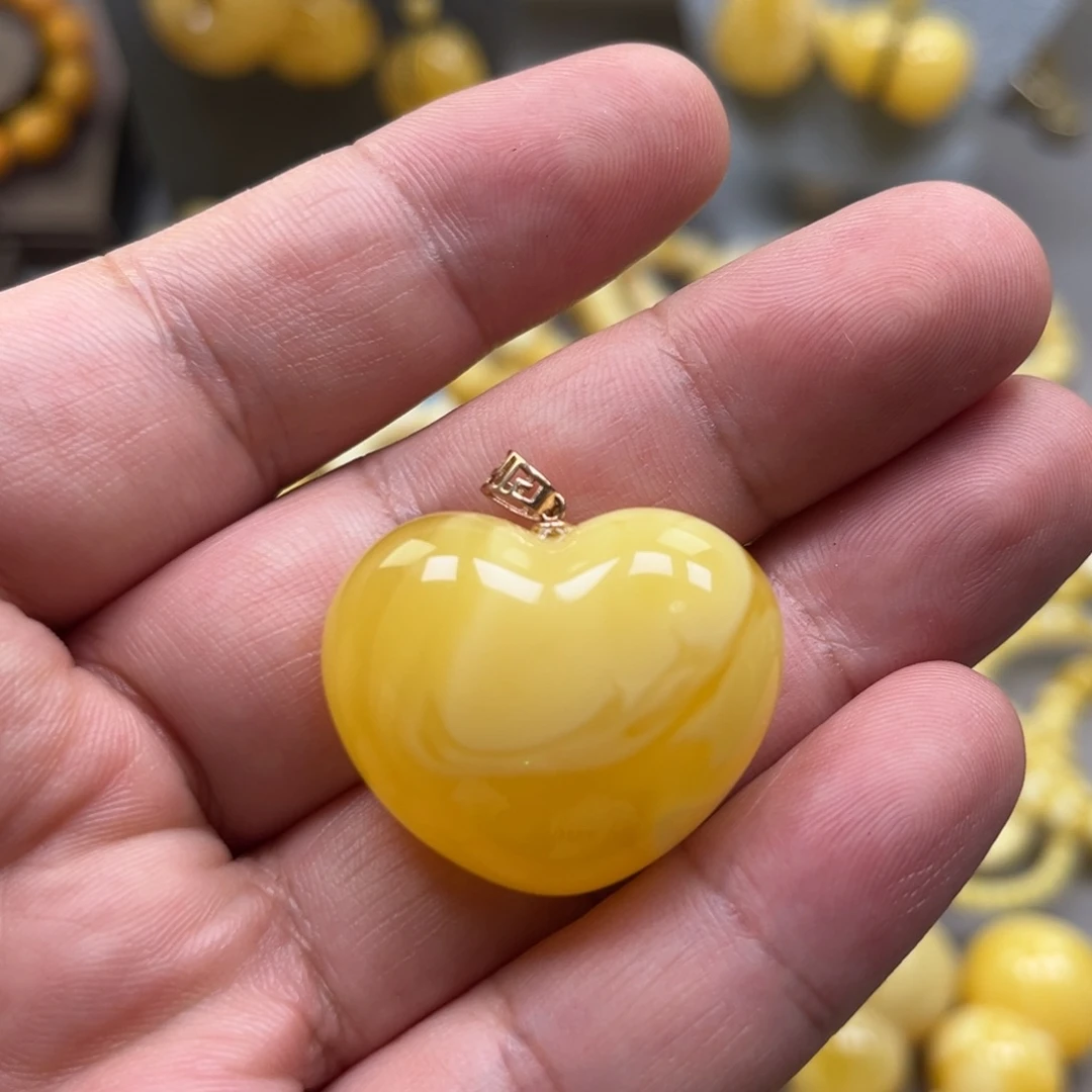 琥珀颈饰18K金镶嵌吊坠
