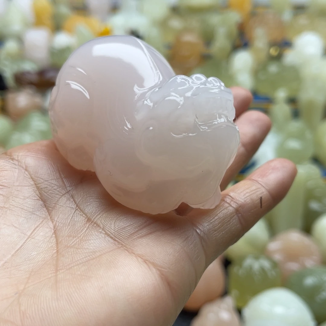 默***言玉天然桌面小摆件