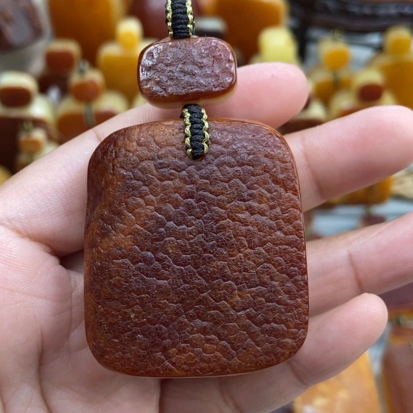 【闪购商品】琥珀颈饰未镶嵌