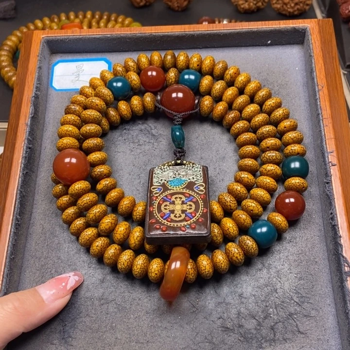 星月菩提吊坠菩提