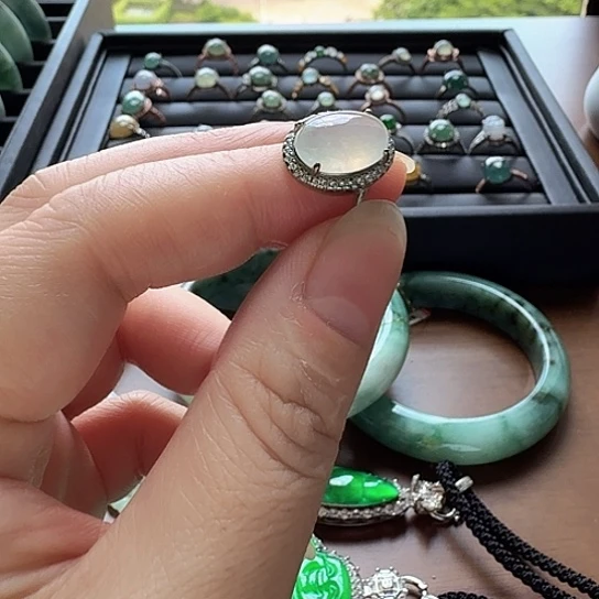 翡翠戒指银S925镶嵌翡翠