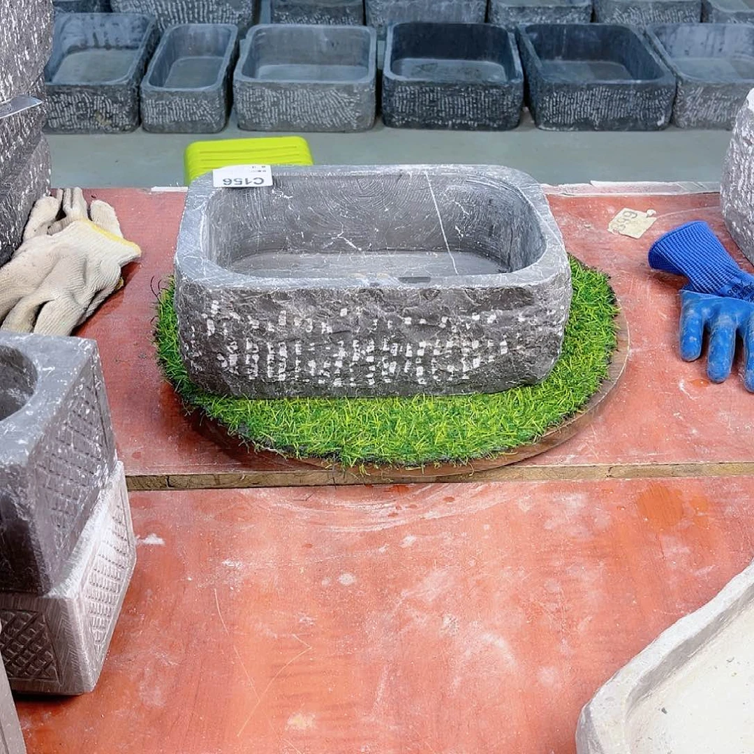 石头石头花盆鱼缸